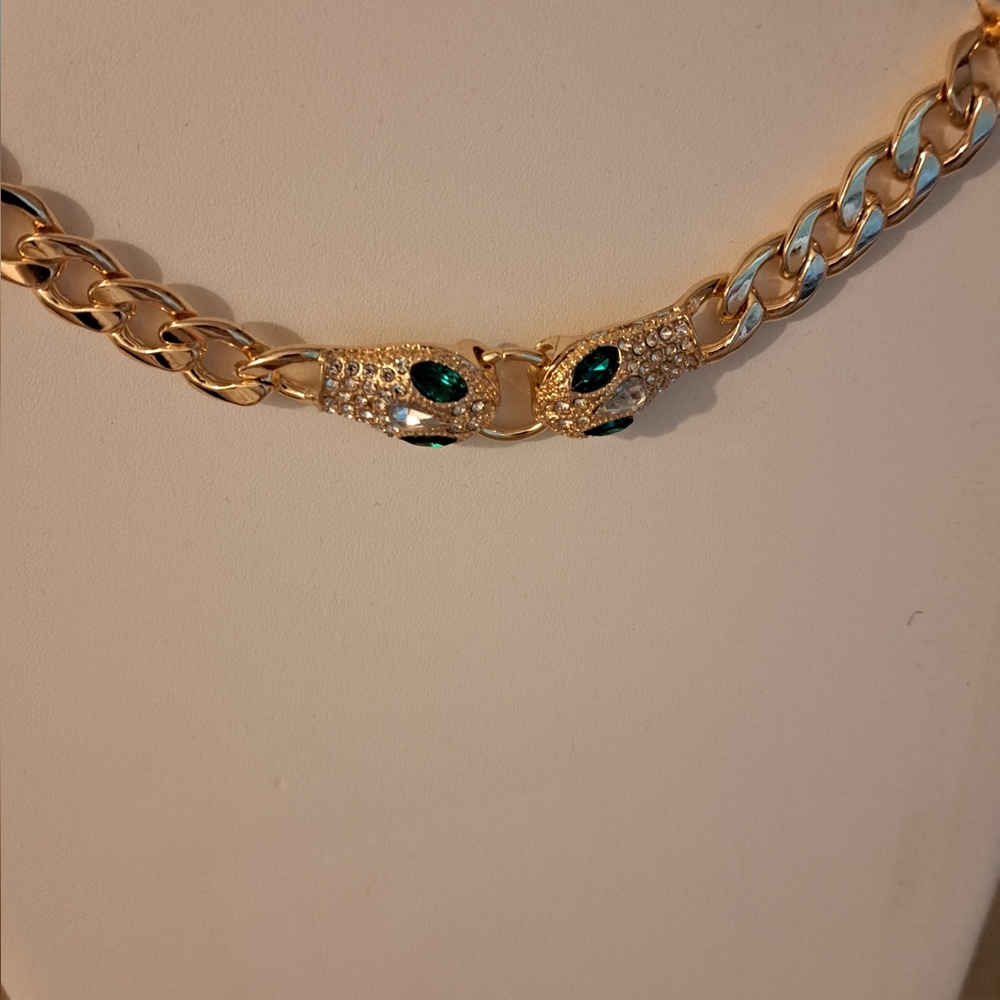 Elegant Gold Chunky Chain,snake With Pretty Green Eyes And Clear Stone Necklace